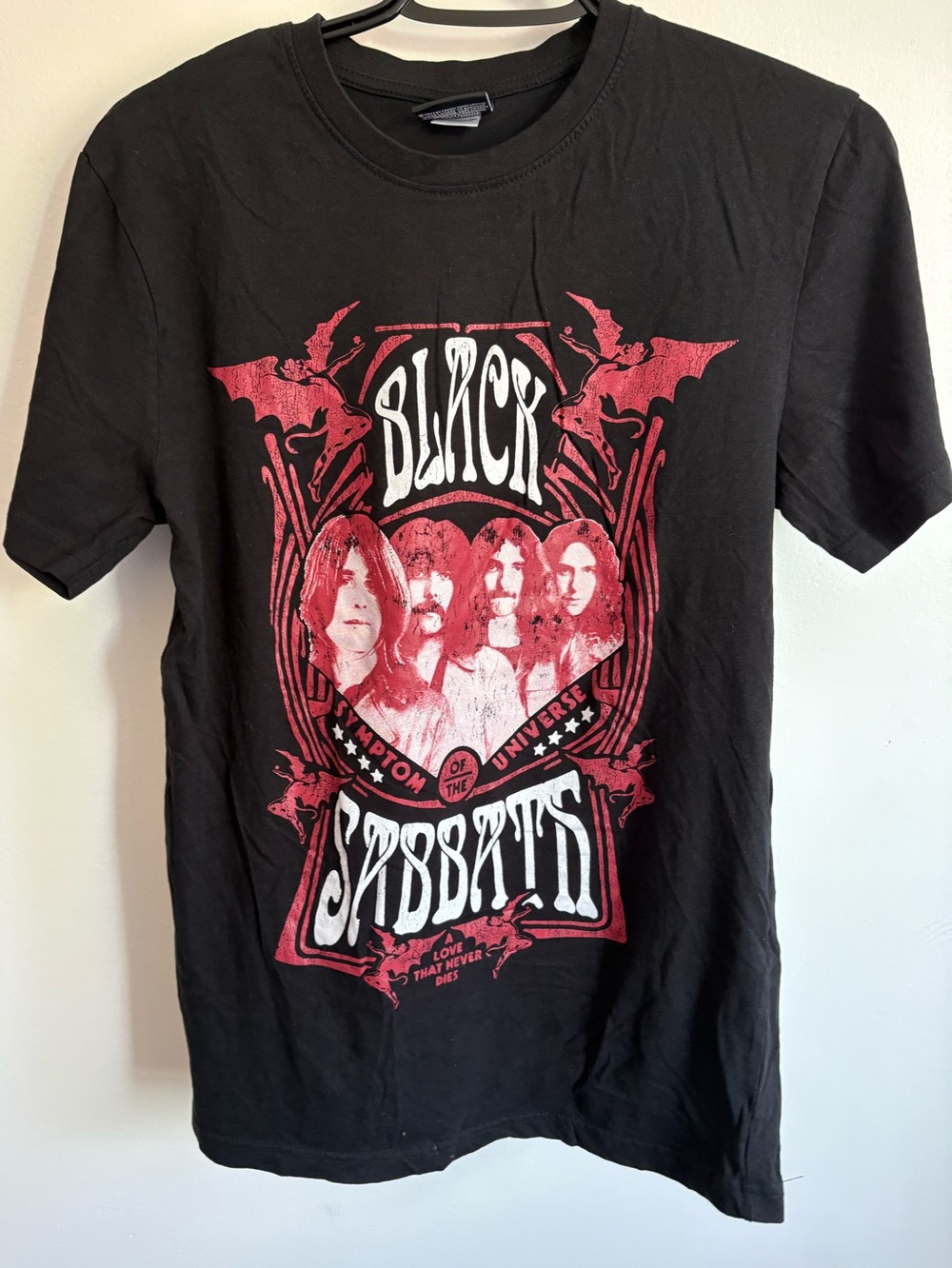 Black Sabbath Symptom Of The Universe Band Graphic T-Shirt Small 2022 Licensed